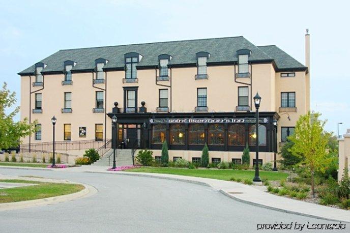 Saint Brendan'S Inn Green Bay Exterior photo