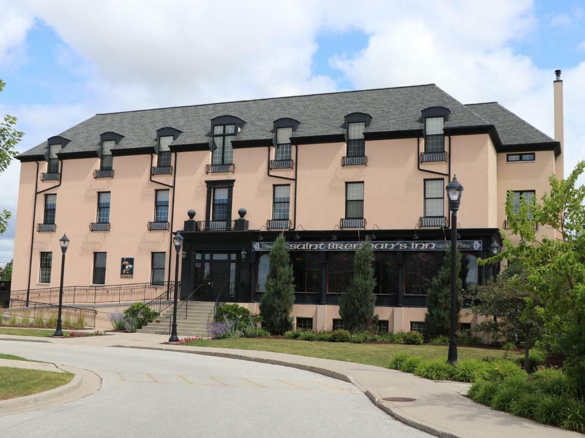 Saint Brendan'S Inn Green Bay Exterior photo